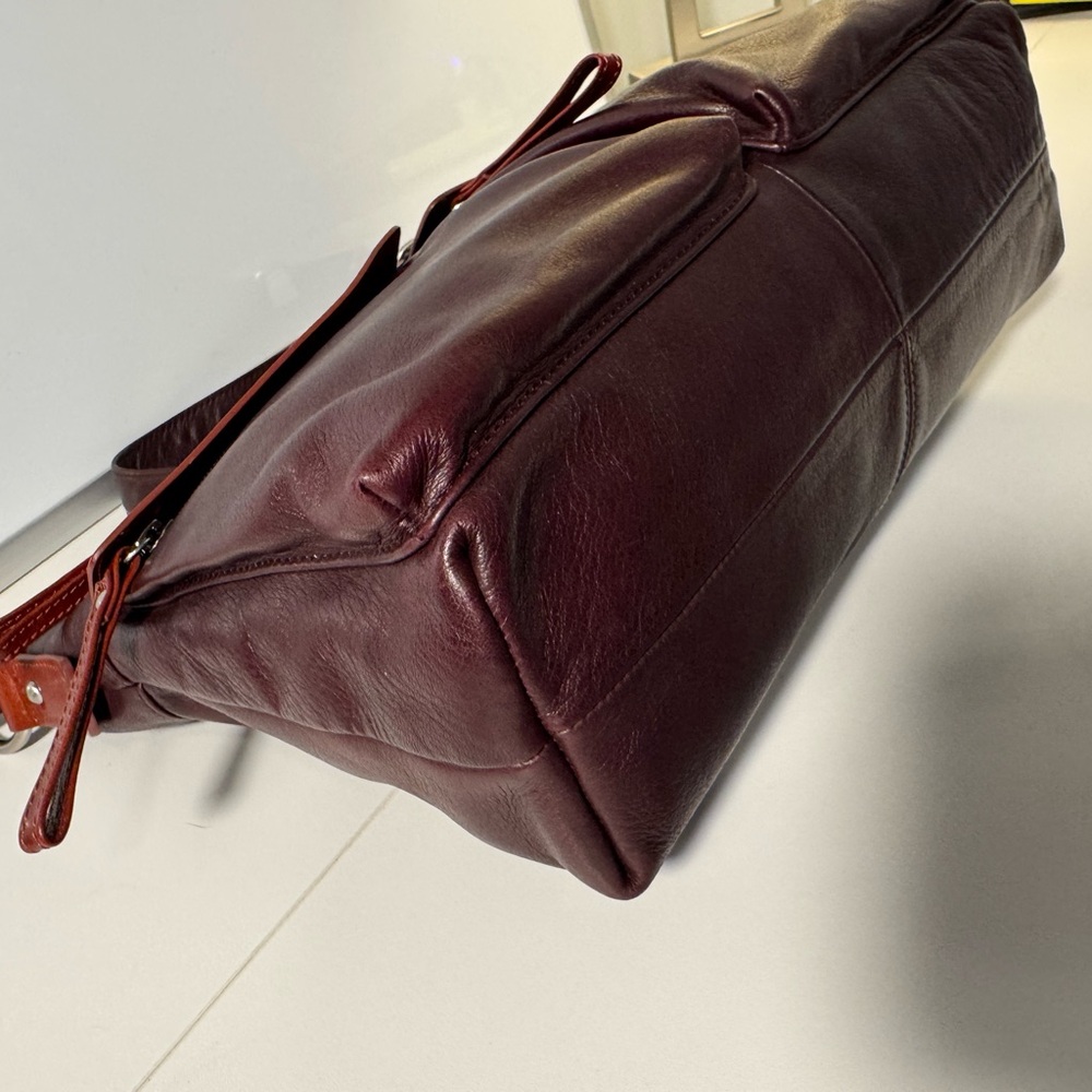 Osgoode Marley 7103 Soft Raisin Cashmere Leather Crossbody Handbag - Picture 7 of 11